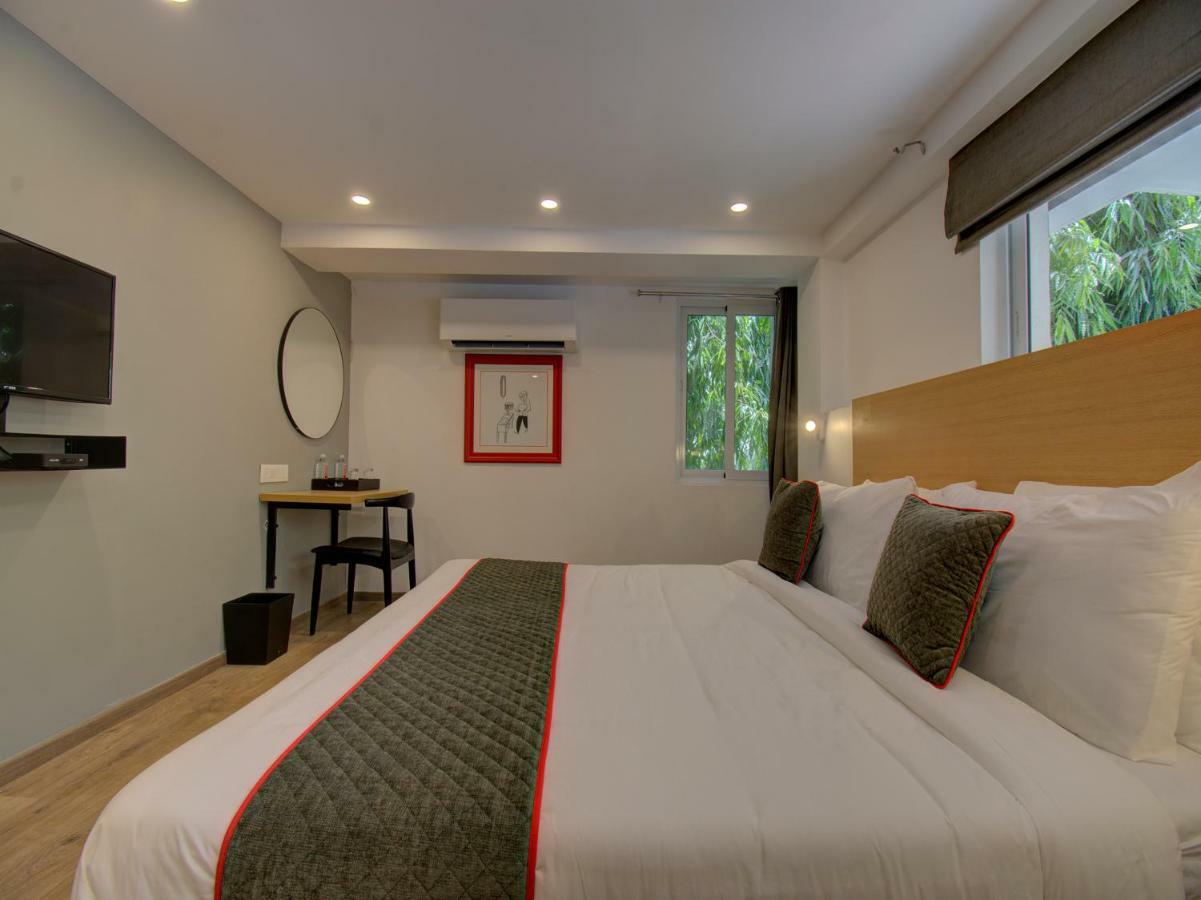 Oyo Townhouse 150 Shreyas Colony Hotel Ahmedabad Buitenkant foto